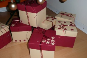 Škatlice za božično novoletna darila